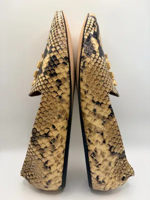 Tory Burch Eleanor Women’s 9M Snake Print Leather Loafers Gold Logo Quiet Luxury thumbnail 7