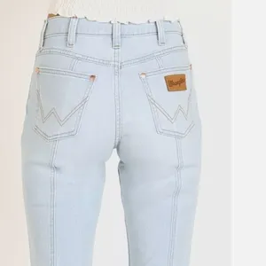 Wrangler NWT Seamed Flare Boot Cut High Rise Bold Boot Jean 10/30 X 34 thumbnail 3