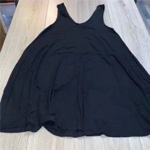 American Eagle Outfitters Black Flared Tank Top thumbnail 1