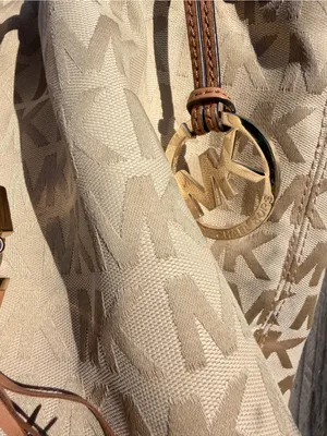 Michael Kors jet set gathered Beige Tan MK Logo Drawstring tote Shoulder Bag thumbnail 4