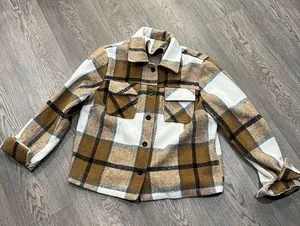 Women’s Medium Button Front Flannel Shacket thumbnail 1
