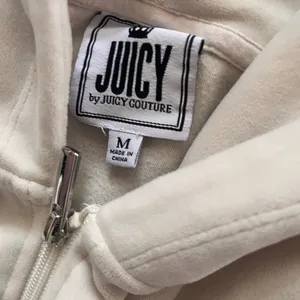 Y2K Vibes! Juicy Couture Velour hooded Jumpsuit - Cream thumbnail 2