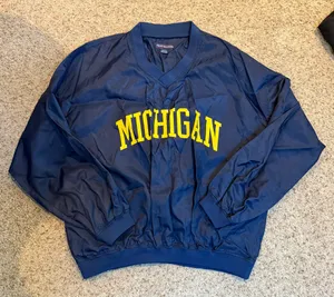 Fruit of the Loom Vintage University of Michigan windbreaker thumbnail 1