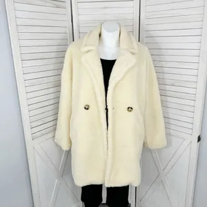 Pretty Little Thing Faux Sherpa Double Breasted Teddy Coat Cream 10 Borg‎ Lapel thumbnail 3