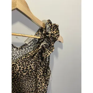 Entro Tank Top Womens Small Brown Leopard Ruffle V-Neck Sleeveless Blouse Animal thumbnail 3