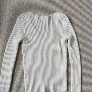 John Galt white v neck sweater thumbnail 3