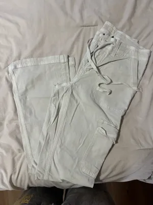 American Eagle Outfitters thumbnail 1