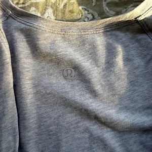 lululemon athletica Light Gray Long Sleeve Top thumbnail 3