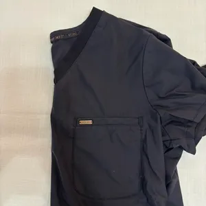Cherokee Infinity Scrub Top Black thumbnail 3
