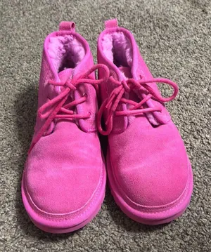 UGG Boots Women’s thumbnail 1