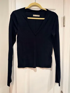NWOT We The Free Size M Free People Ribbed V-Neck Long Sleeve Fitted Top Raw Hem thumbnail 1