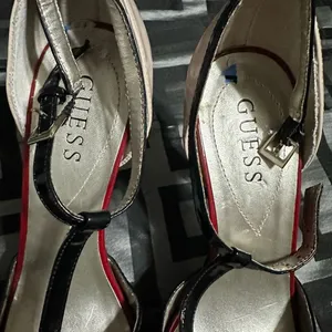 Guess tan/black/red stiletto peep toe heel thumbnail 3