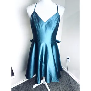 Fifteen Roses Green Satin Formal Dress tulle short full flare skirt prom sz 10 thumbnail 2