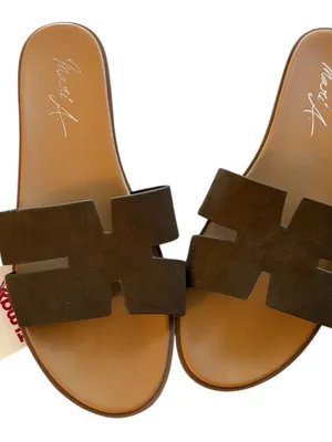 Mari A. H-Cutout Women’s Slide Sandals Dark Olive 6 1/2 NWT thumbnail 2