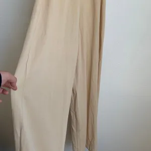 NWT‎ Zara Beige Halter Jumpsuit Blogger Favorite thumbnail 8