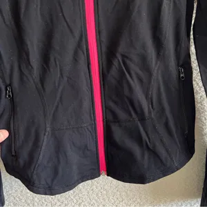 Lululemon Women’s Rare‎ Vintage Define Jacket Luon Full Zip Up Black/Pink Size 6 thumbnail 7