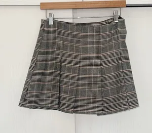 H&M Plaid Skirt  thumbnail 1