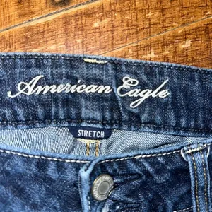 American Eagle size 6 short flared normcore jeans thumbnail 2