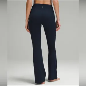Lululemon Groove High Rise Flared Pants with pockets size 12 true navy thumbnail 3