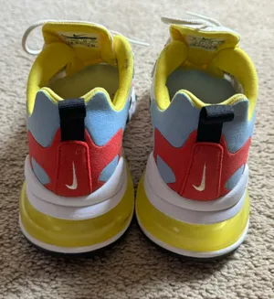 Nike Air Max 270 React Shoes thumbnail 3