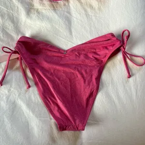 NWT Victoria’s Secret swimsuit. Size 32D top/large bottom thumbnail 5