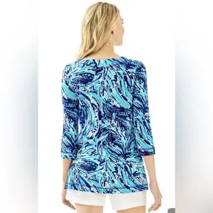 Lilly Pulitzer Justina tunic in navy crash the bash thumbnail 2