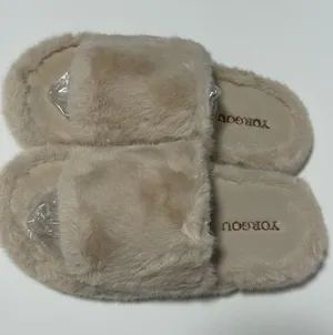 Faux Fur House Slippers - Size 40/41 - Cozy Plush Slides thumbnail 1