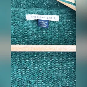 American Eagle 🦅 OH Whoa So Cozy Fuzzy Cardigan Green thumbnail 6