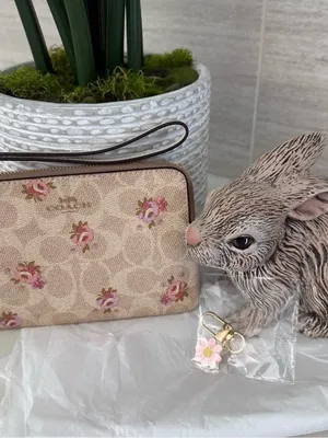 Coach Corner Zip Wristlet In Signature Canvas With Floral Print thumbnail 10
