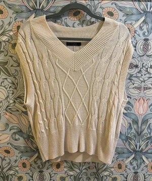 Cream Sweater Vest Tan Size L thumbnail 1