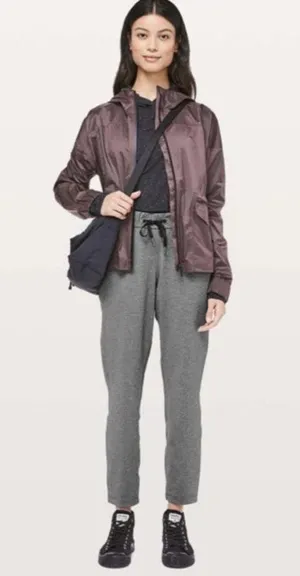 lululemon athletica‎ on the fly Gray Track Joggers women’s 6 thumbnail 1