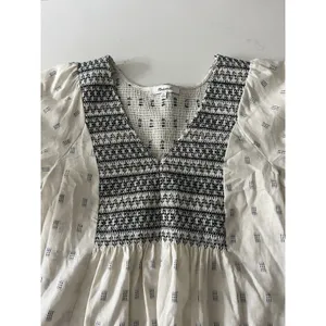 Madewell Embroidered Smocked V Neck Puff Sleeve Peasant Top Cream Navy XS thumbnail 4