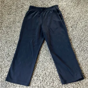 Lululemon Softstreme High-Rise Straight Leg Crop thumbnail 6