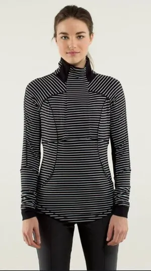 Lululemon Women Sz 2 Base Runner 1/2‎ Zip Black White Running Top Pullover thumbnail 1