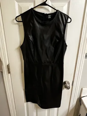 Black leather Dress Size M thumbnail 2