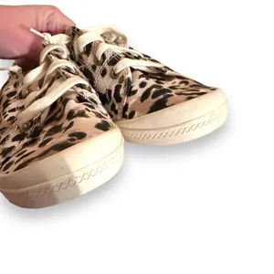 Time & Tru Leopard Print Scrunch Back Slip‎ On Memory Foam Sneakers Sz 7.5 thumbnail 5