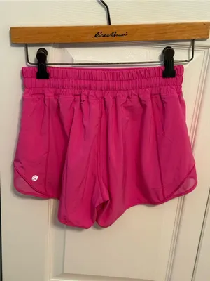 Lululemon Hotty Hot Shorts in Sonic Pink thumbnail 3