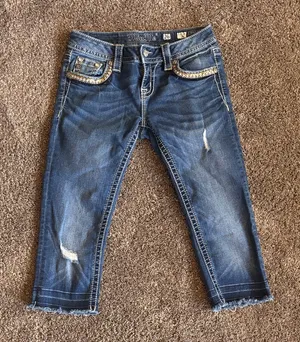 Miss Me Indigo Denim Capris thumbnail 1
