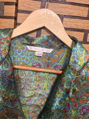 Victoria’s Secret paisley satin button down pajama top size XS thumbnail 5