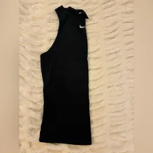 Nike Black Sleeveless Top thumbnail 3