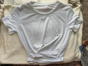 Nike Workout Top thumbnail 1