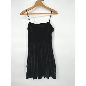 Abercrombie & Fitch Velvet Mini Dress M Black Party Bubble Hem Grunge Goth Soft thumbnail 2