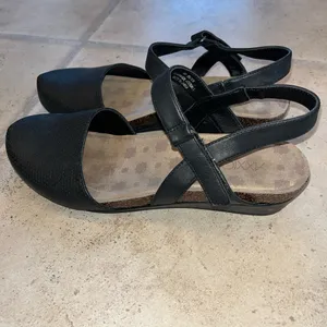 Axxiom WOMENS size 10 Maryjane thumbnail 2