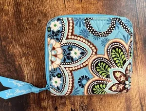Vera Bradley | ladies bifold wallet thumbnail 5