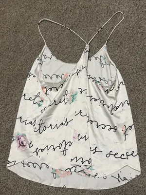 Victoria’s Secret cami top thumbnail 2