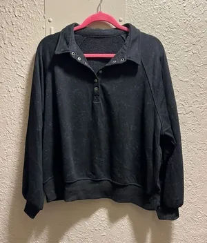 Black With Speckles Sweatshirt Woman’s Size XL thumbnail 1