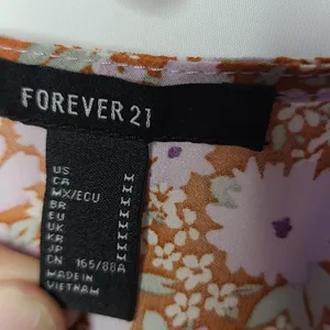 Forever 21 vneck long sleeve floral crop top sz M thumbnail 4