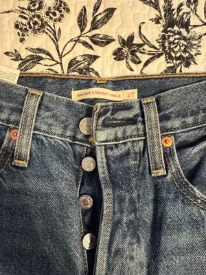 Levi’s Ribcage Straight Ankle thumbnail 2