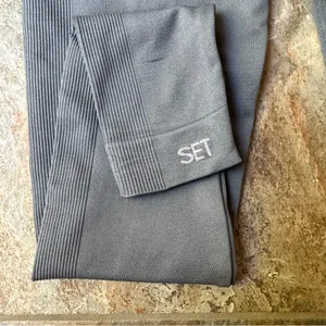 SET Active Sculptflex Seamless Leggings in Slate Women’s Size Medium thumbnail 7
