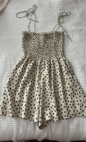 Romper Size L thumbnail 1